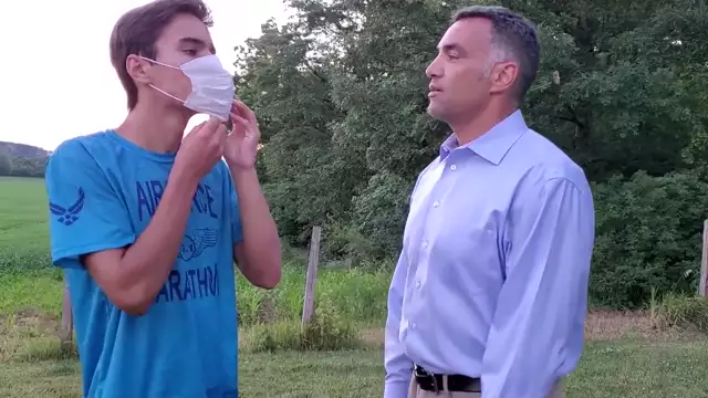Test Shows Oxygen Levels Drop into the DANGER ZONE FIVE SECONDS After Putting on a Mask