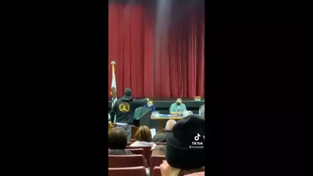 Father tells school board what he thinks about them